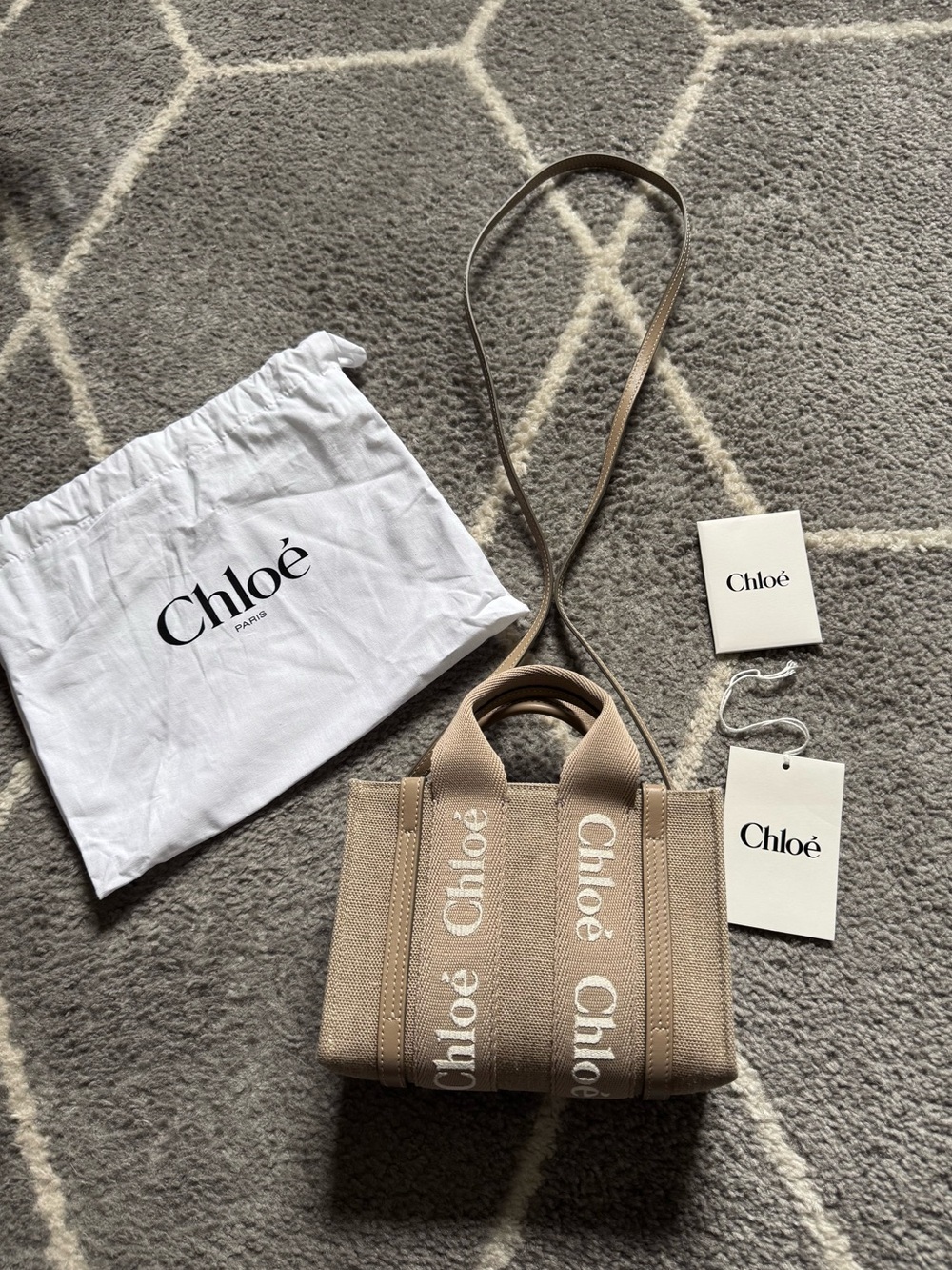 Chloe Mini Woody Tote Boyish Brown Beige - Picture 2 of 16